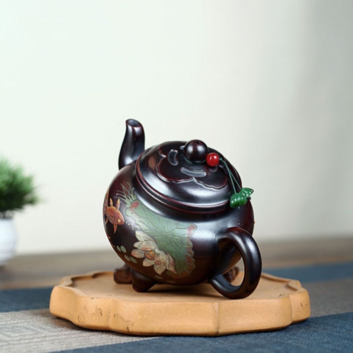 Lian Nian You Yu Yixing Teapot | Authentic Raw Gu Hong Ni Red Clay | Handcrafted 260ml