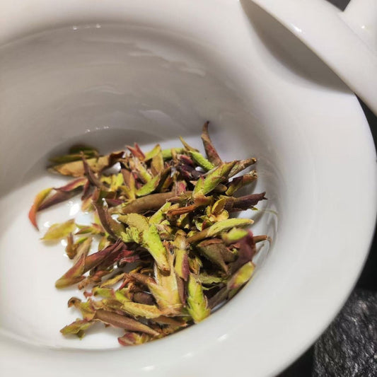 Wild Purple Tea Buds – Ancient Wild Tree Buds, Rich in Anthocyanins