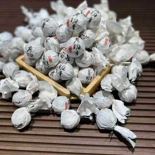 Lao Banzhang Dragon Pearl Sheng / Raw Puerh Tea - 8g per Pearl