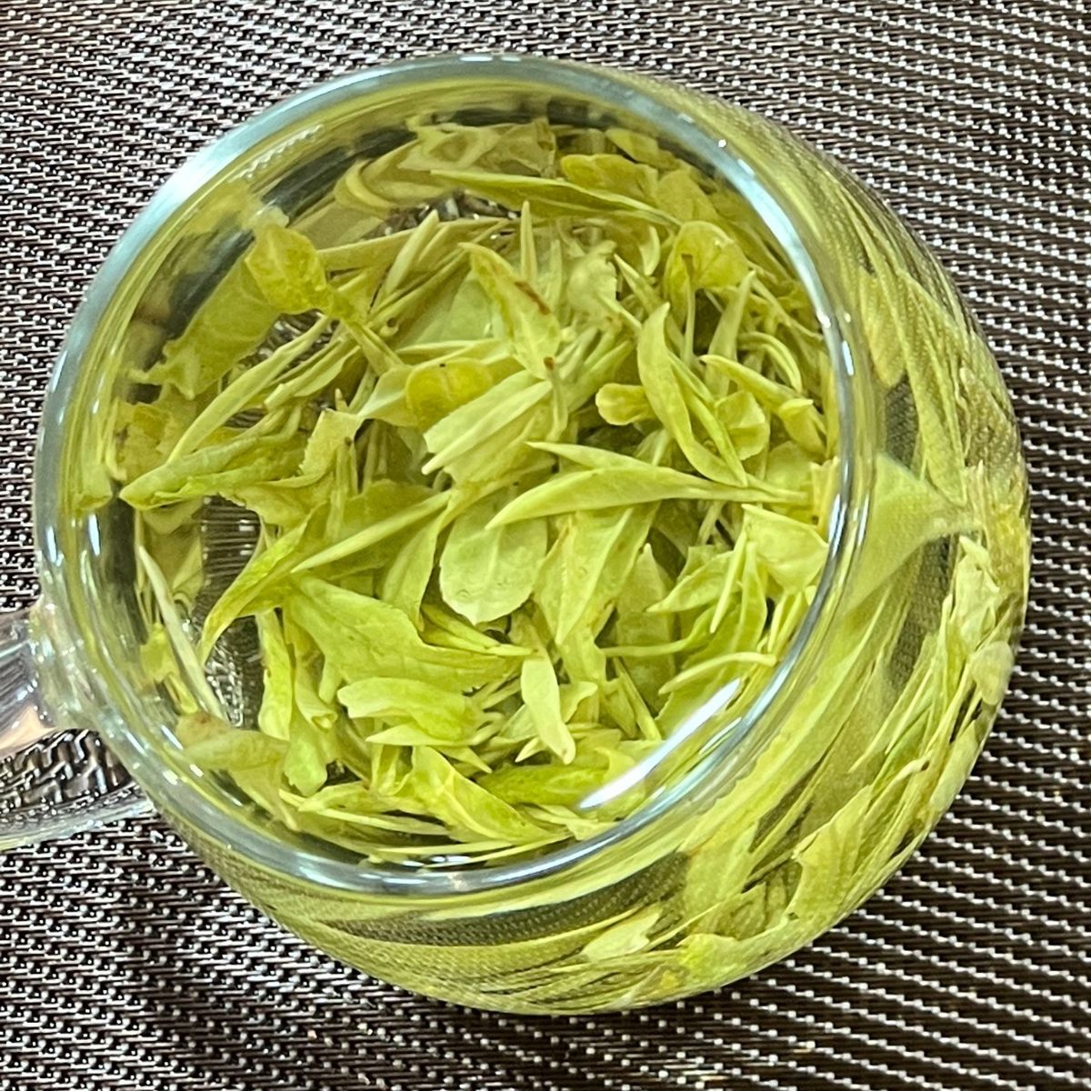 Premium Anji Milk White Tea – Rare White Leaf Green Tea with Milky Sweetness