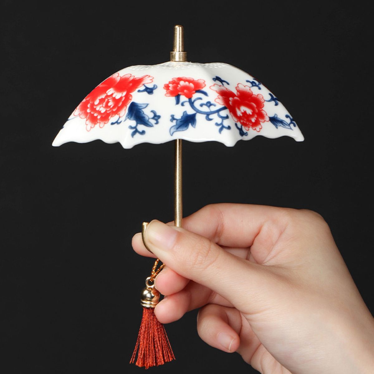 Umbrella Tea Strainer Set | Blue & White Porcelain or Red Peony | Gongfu Tea Accessory