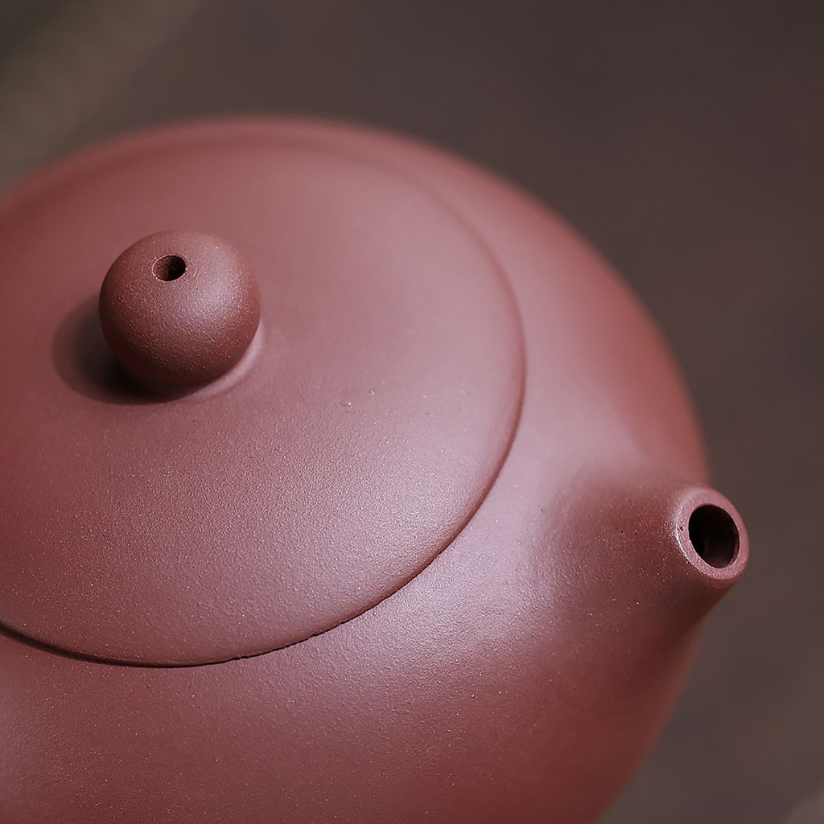 Flat Xishi Yixing Teapot — Handcrafted Zini Purple Clay, 220ml