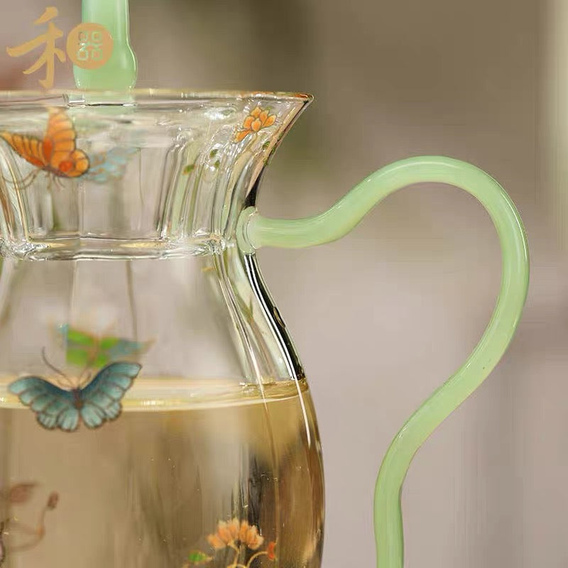 Butterfly Loves Flower Glass Long-Spout Teapot – 285ml Elegant Gongfu Tea Brewing Pot