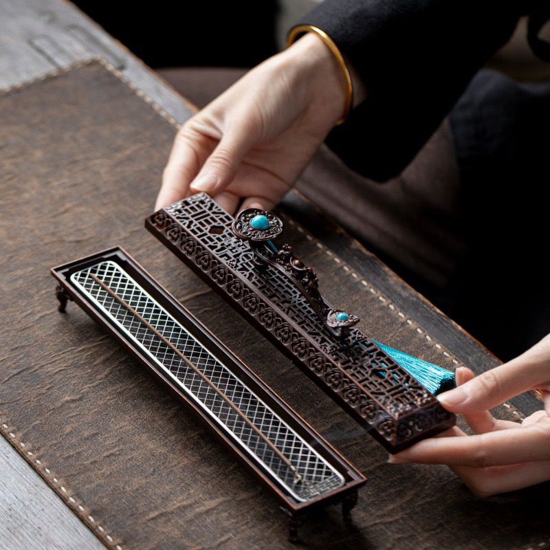 Ruyi Sapphire Tassel Lying Incense Burner – Alloy | 23cm | Copper & Brass (2 Colors)