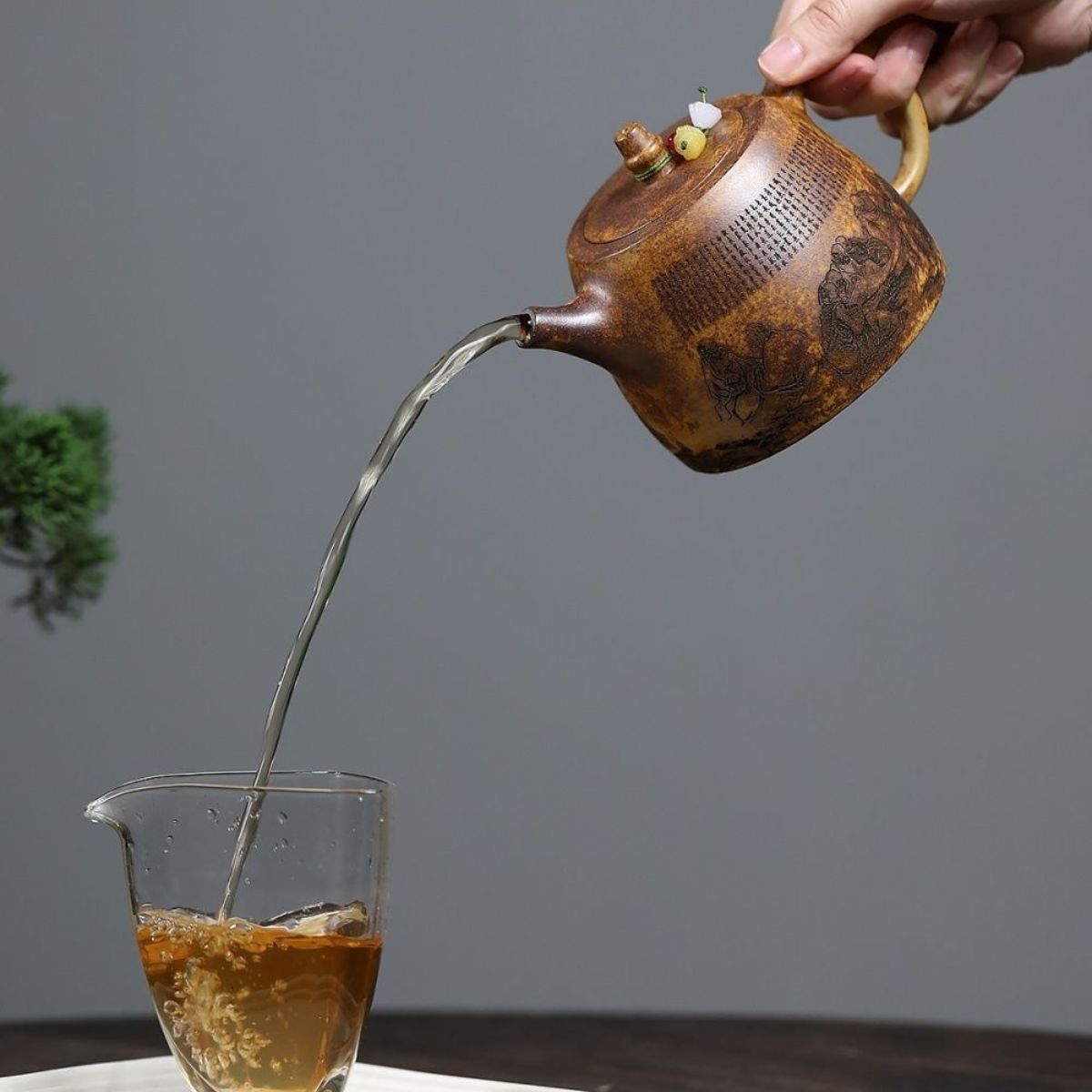 Eighteen Arhats Han Bell Yixing Teapot - Wood-Fired Longgu Golden Sand 410ml