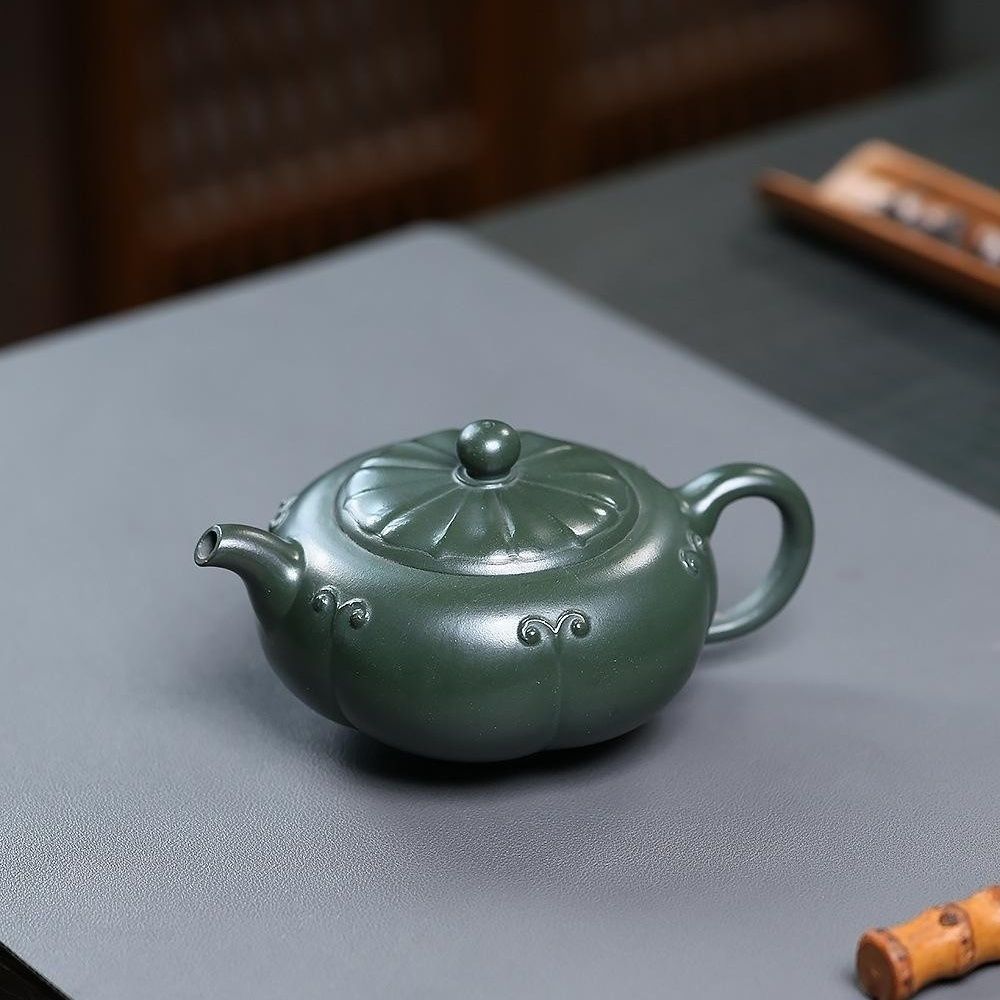 Ling Hua Ru Yi Yixing Teapot | Raw Lu Ni Green Zisha Clay | Handcrafted 250ml