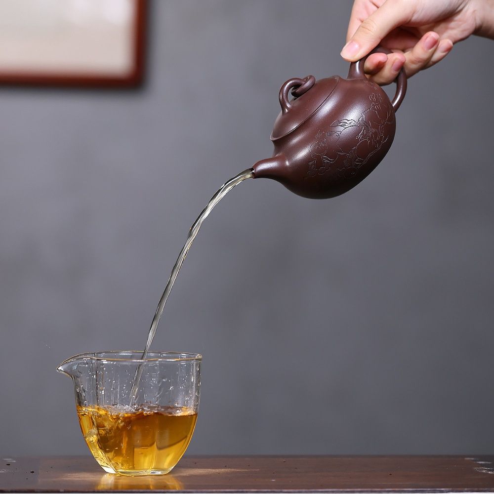 Le Zai Qi Zhong Yixing Teapot | Authentic Raw Zi Ni Purple Clay | Handcrafted 280ml