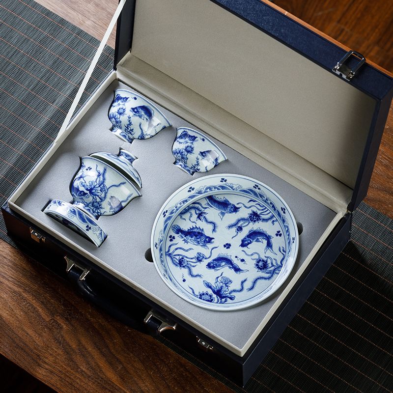 Jingdezhen Blue & White Gongfu Tea Set – Fish & Sea Wave Porcelain | 5-Piece
