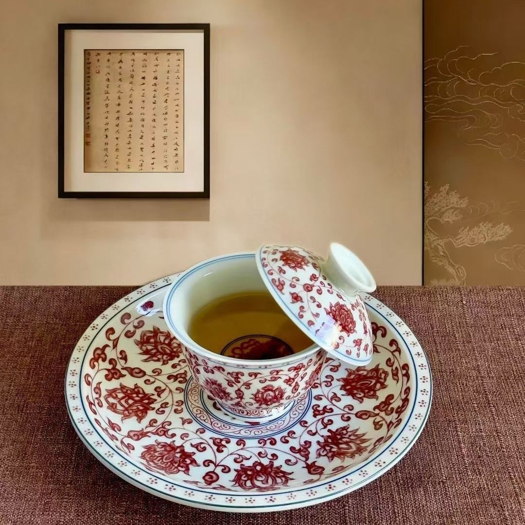 Jingdezhen Underglaze Red Gaiwan Tea Set – Hand-Painted Lotus Scroll, High-Fire Porcelain (5-Piece Gift Box)
