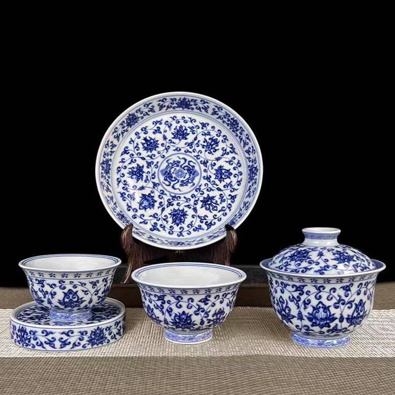 Jingdezhen Blue & White Porcelain Gaiwan Tea Set – Hand-Painted Lotus Scroll Design (5-Piece)