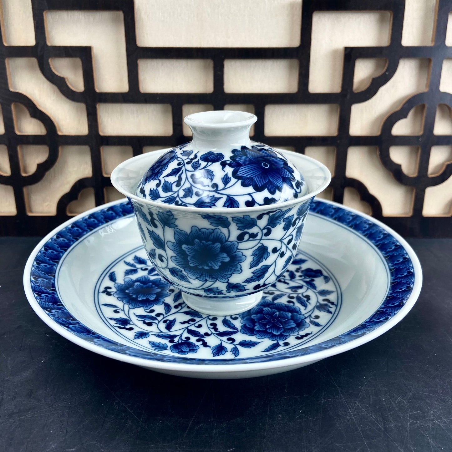 Jingdezhen Blue & White Lotus Scroll Gaiwan Tea Set – High-White Clay, Underglaze (4-Piece)