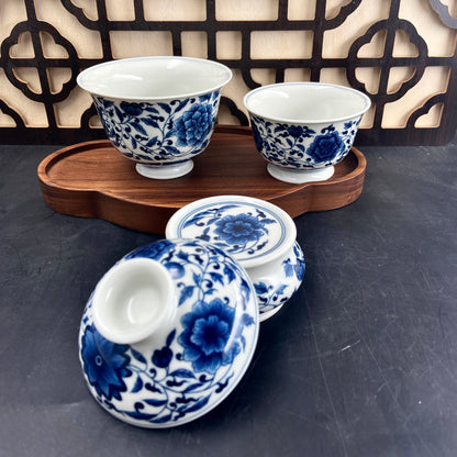 Jingdezhen Blue & White Lotus Scroll Gaiwan Tea Set – High-White Clay, Underglaze (4-Piece)