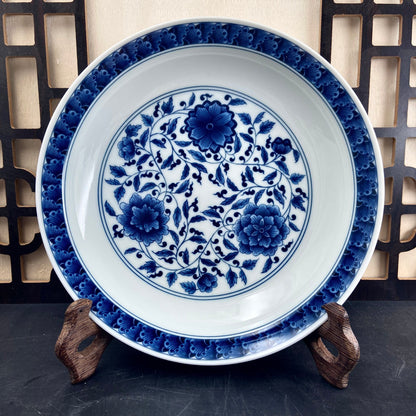 Jingdezhen Blue & White Lotus Scroll Gaiwan Tea Set – High-White Clay, Underglaze (4-Piece)