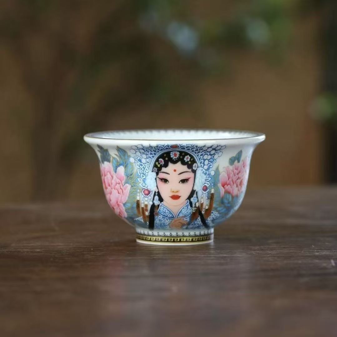 Jingdezhen Guochao Peony & Opera Figure Gaiwan Tea Set – Gold-Trimmed Overglaze (5-Piece)