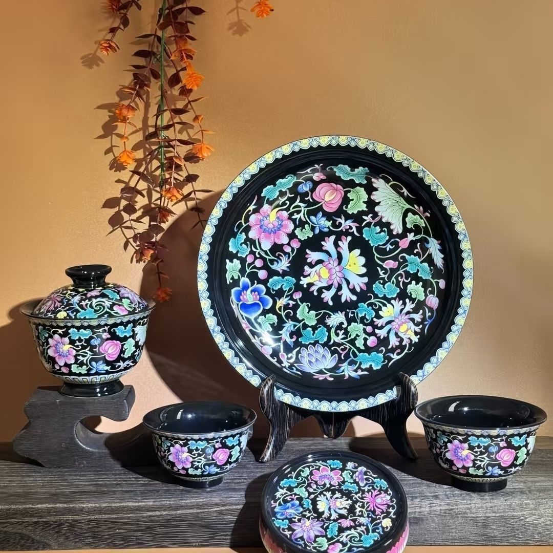 Jingdezhen Enamel Gaiwan Tea Set – Black Glaze & Lotus Scroll Design (5-Piece Gift Box)