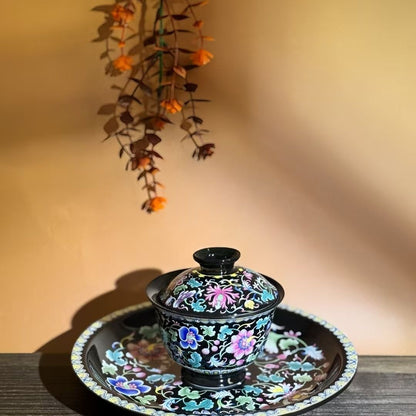 Jingdezhen Enamel Gaiwan Tea Set – Black Glaze & Lotus Scroll Design (5-Piece Gift Box)