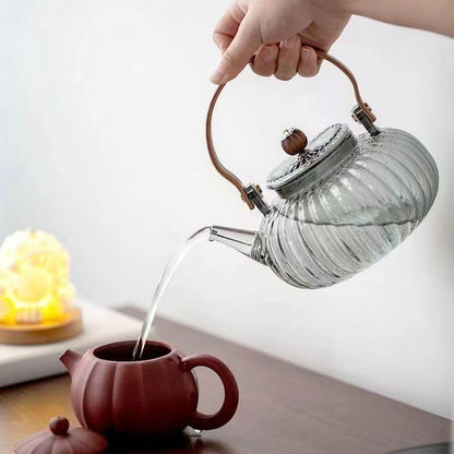 900ml Pumpkin-Shaped Glass Teapot with Lifting Handle – Stovetop Safe Borosilicate Tea Kettle for Loose Leaf & Blooming Tea