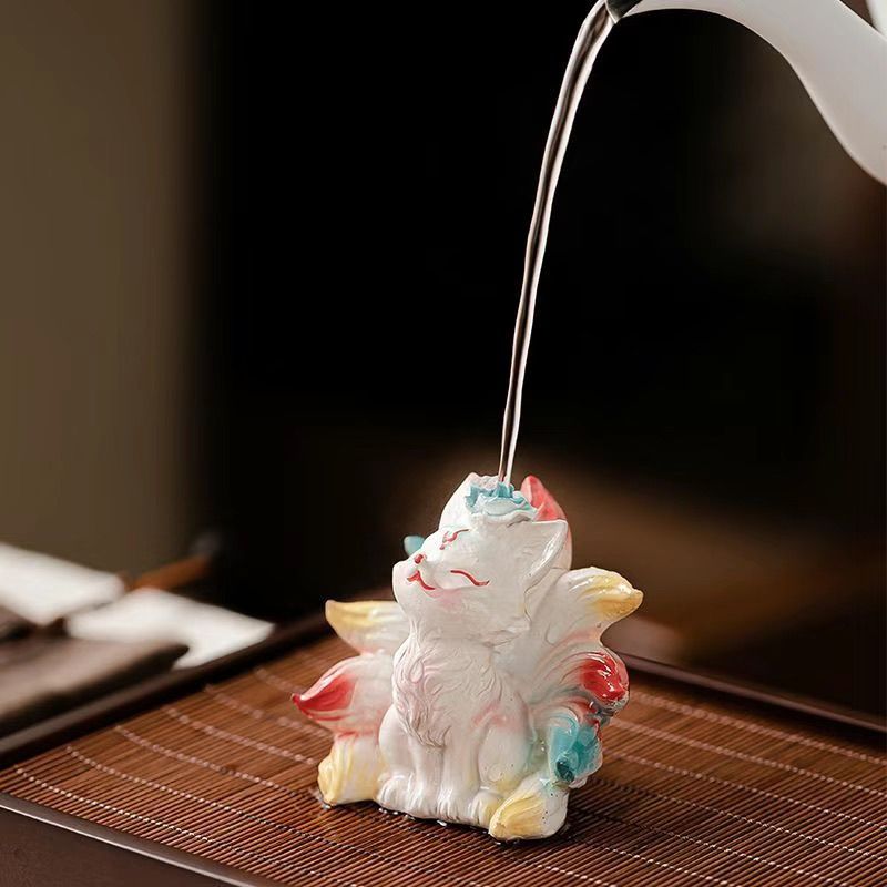 Nine-Tailed Fox Color-Changing Tea Pet – Colorful Ceramic Sculpture