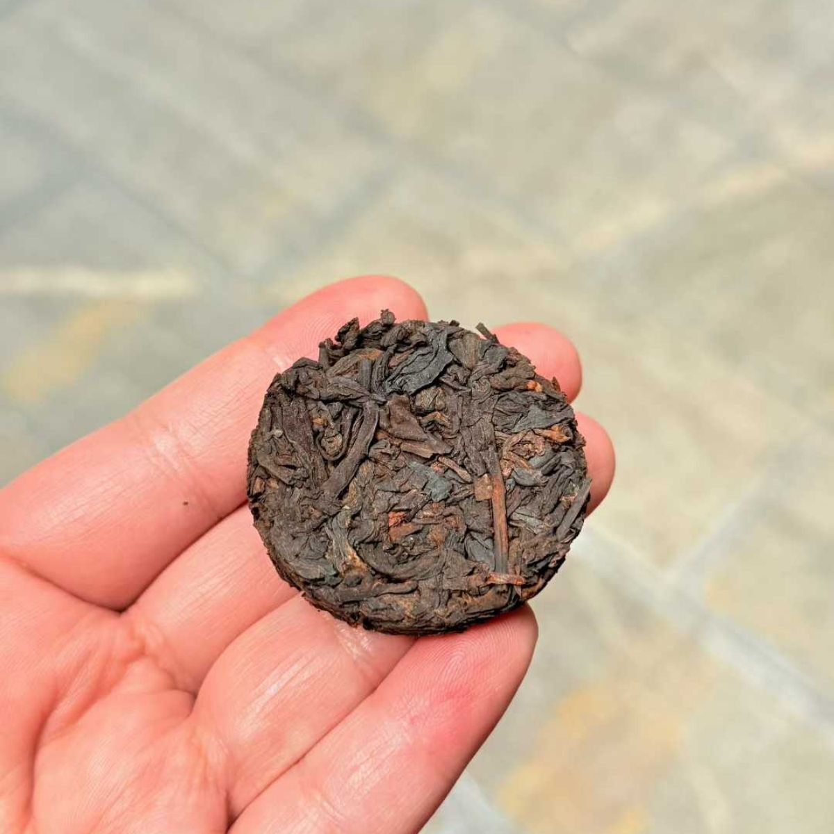 Bulang Mountain Shou Puerh Mini Round Tea - 8g per Piece