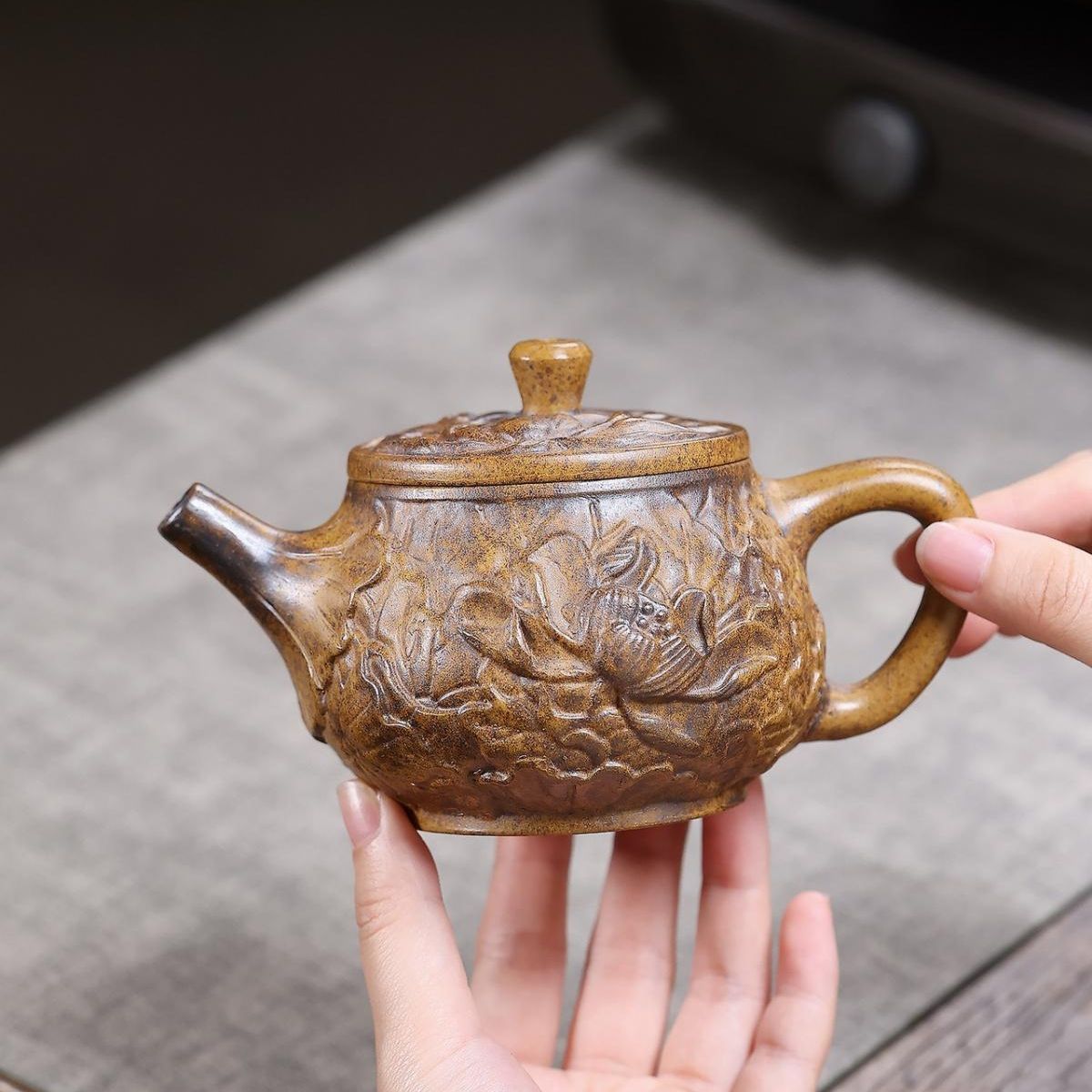 Yi Ban Xin Lian Yixing Teapot | Rare Longgu Jinsha Zisha Clay | Handcrafted 320ml