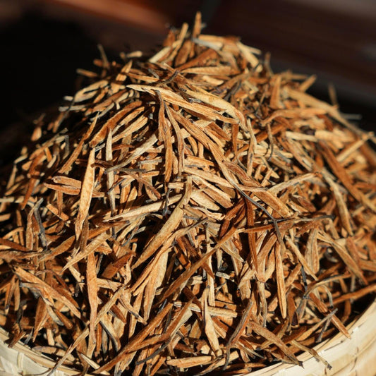 Yunnan Dian Hong Da Jin Zhen — Premium Golden Needle Black Tea | Honey, Malt & Rare Single-Bud Craft