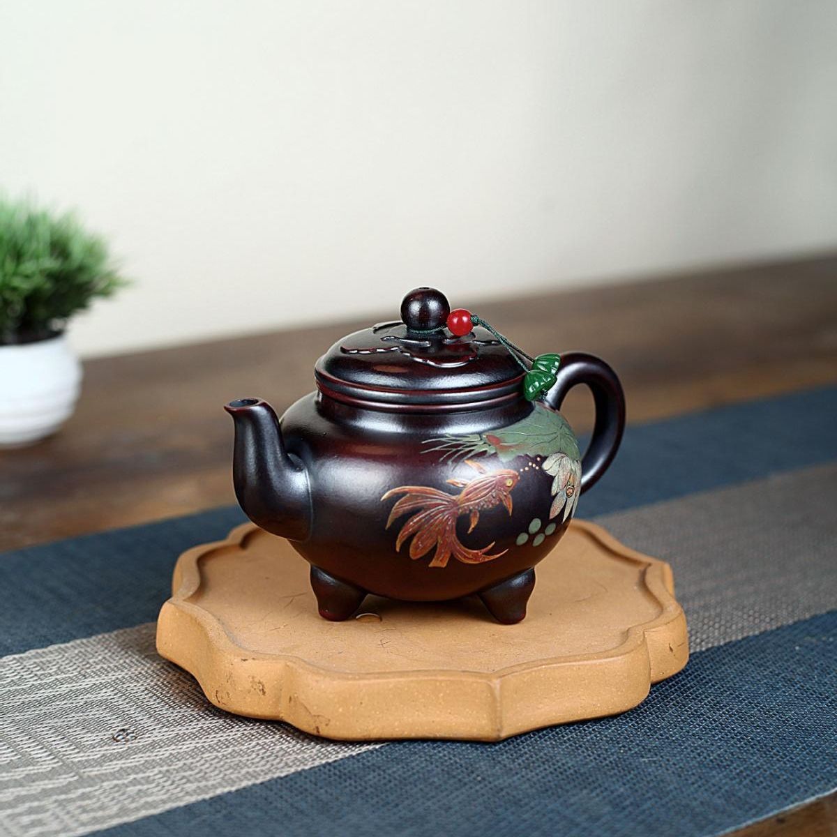 Lian Nian You Yu Yixing Teapot | Authentic Raw Gu Hong Ni Red Clay | Handcrafted 260ml