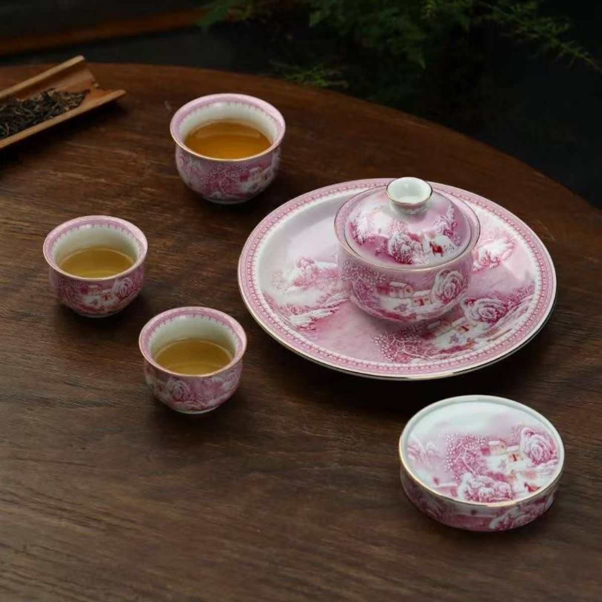 Jingdezhen Agate Ruby Red Snow Landscape Gongfu Tea Set – Overglaze Famille Rose | Gift Box | 5-Piece