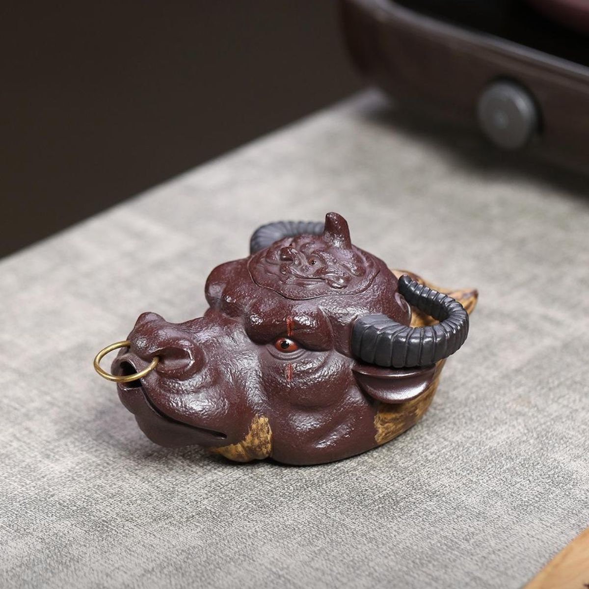 Handmade Yixing Purple Clay Teapot 160ml - Original Zi Ni Fortune Ox Hand Grip Zisha Gongfu Tea Pot