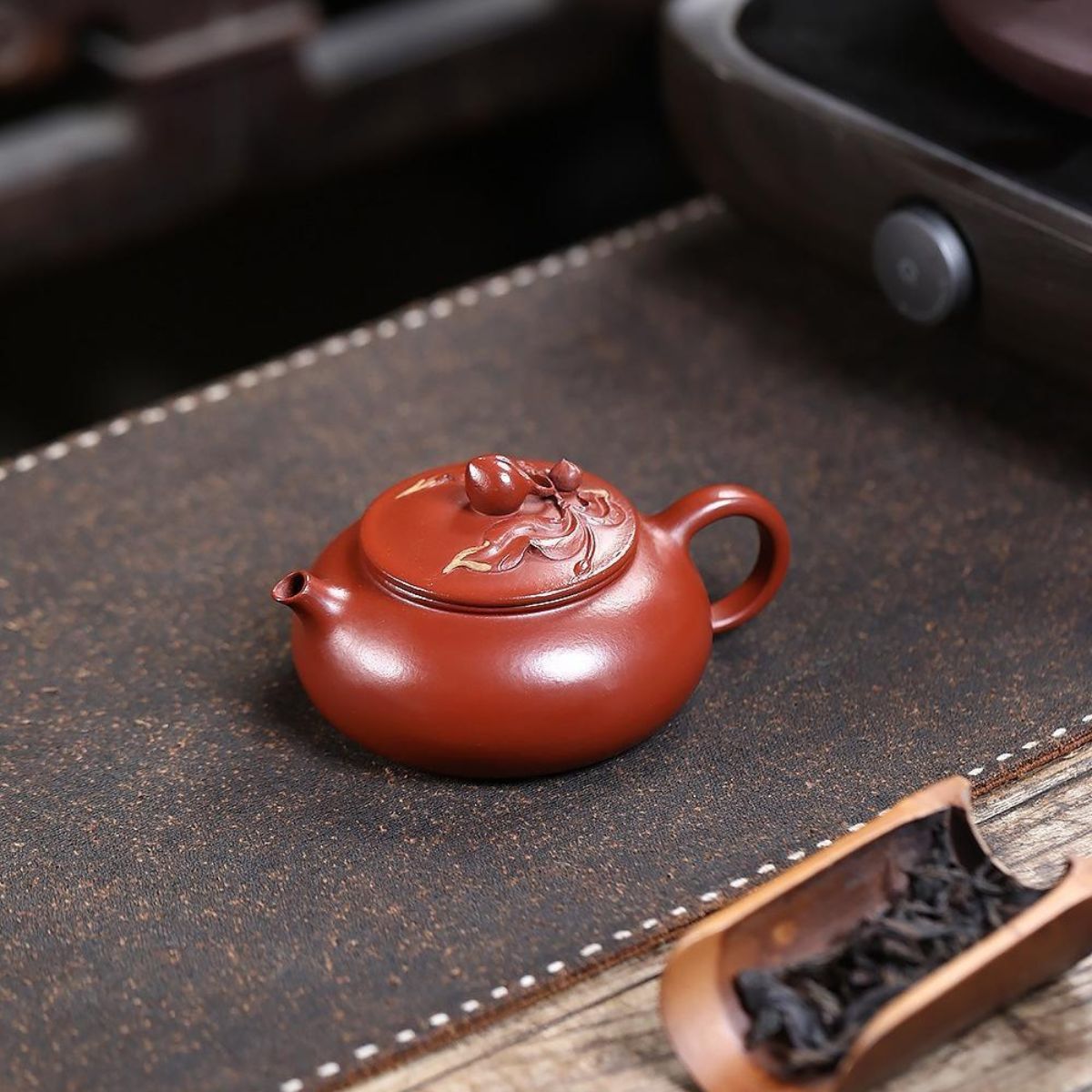 Yixing Zisha Teapot Original Dahongpao Clay - Longevity Peach Cold River 150ml