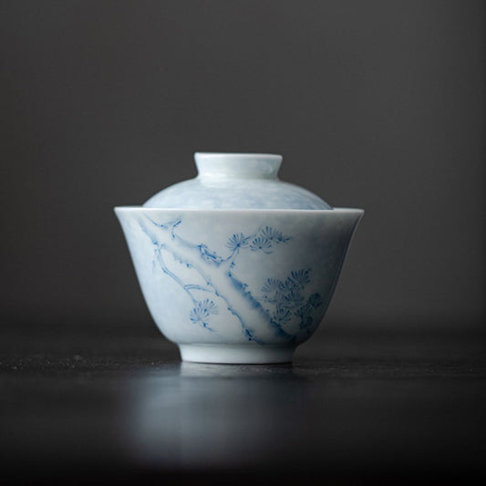 Blue & White Hand-Painted Pine Ercai Gaiwan – 150ml Porcelain Tea Bowl