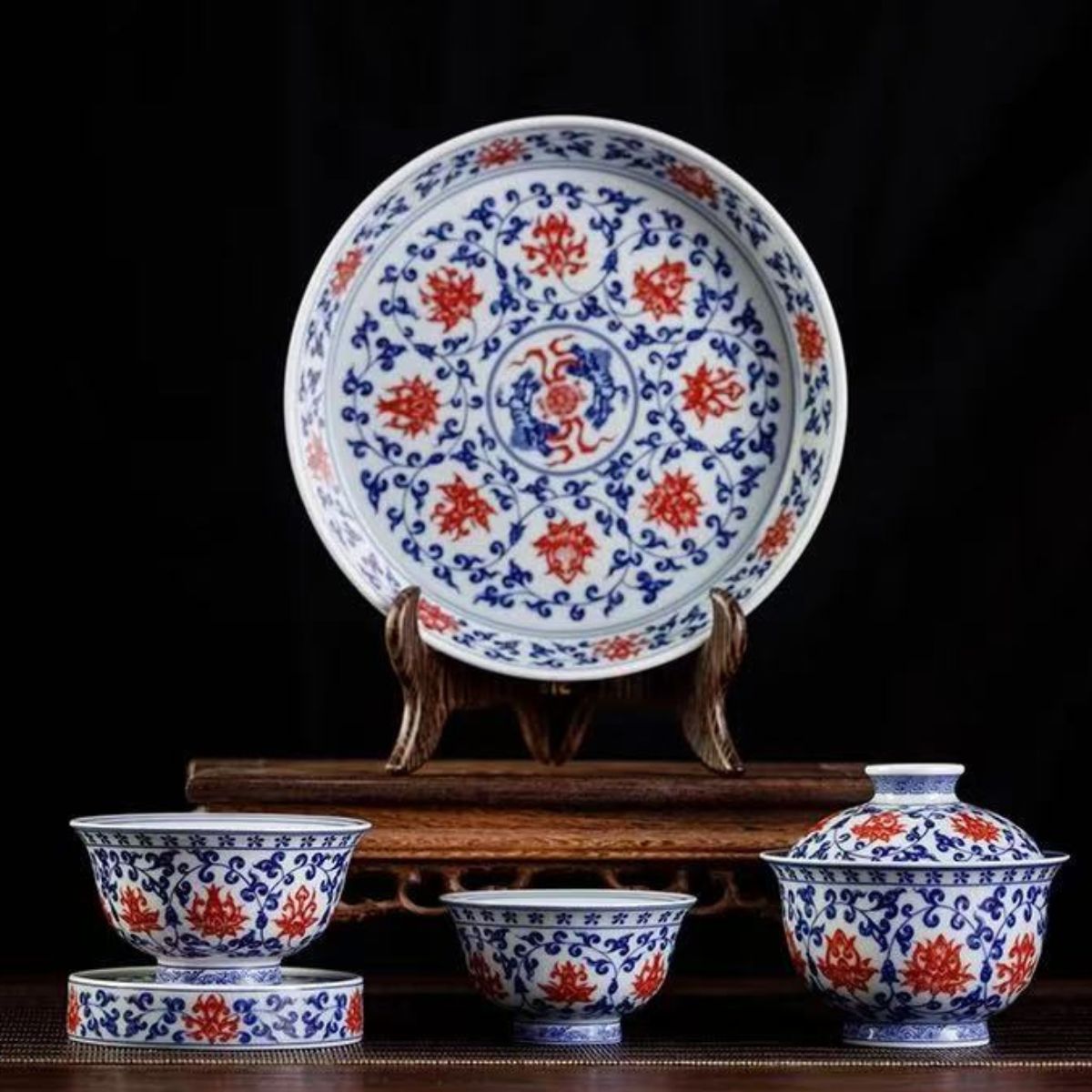 Jingdezhen Underglaze Red Gaiwan Tea Set | 5-Piece Lotus Ceramic Gift Box 150ml