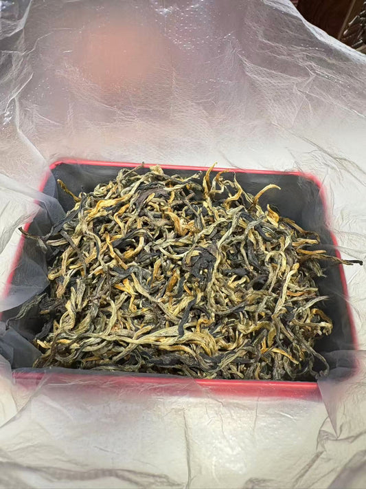 2026 Yunnan "Golden Silk" Black Tea – 200g Tin Spring Harvest · Honey‑Floral · Long‑Lasting