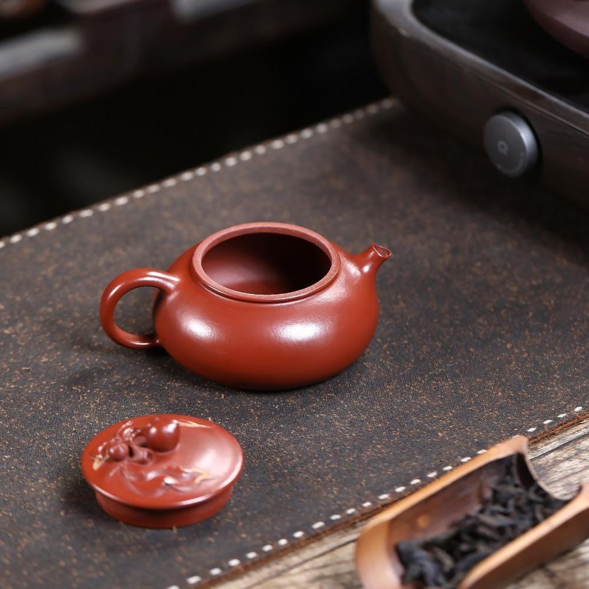 Yixing Zisha Teapot Original Dahongpao Clay - Longevity Peach Cold River 150ml