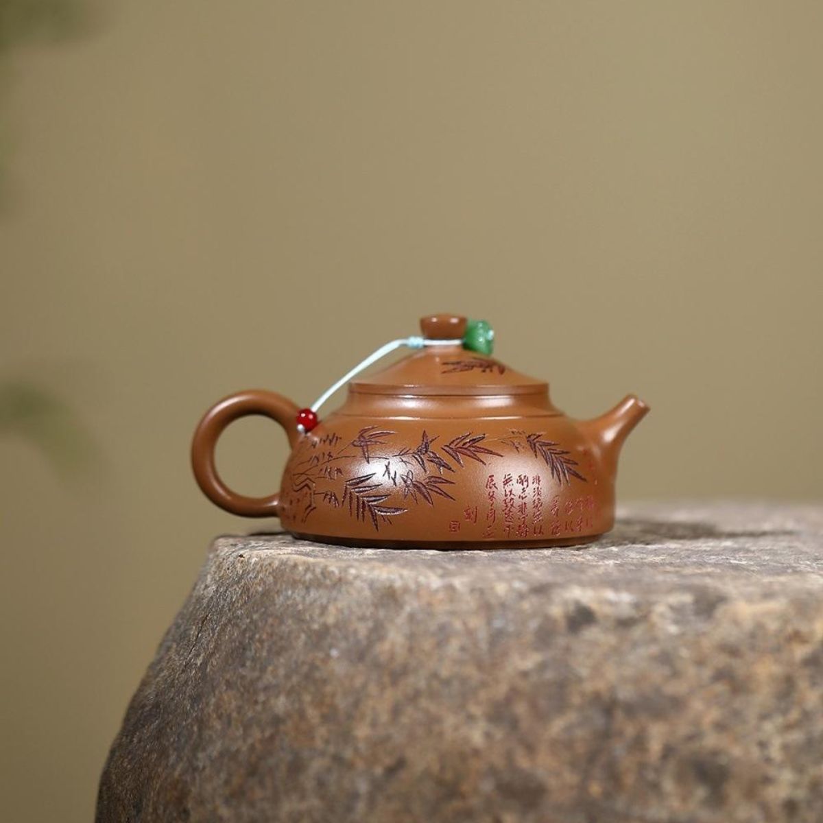 Carved Bamboo Hat Yixing Teapot - Red Gold Zhuni Clay 180ml Premium Gift