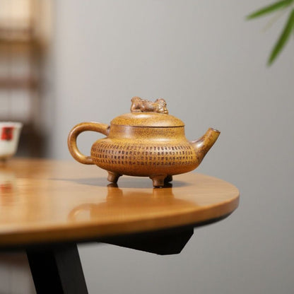 San Zu Yi Quan Yixing Teapot | High-Fire Longgu Jinsha Zisha Clay | Three-Legged 260ml