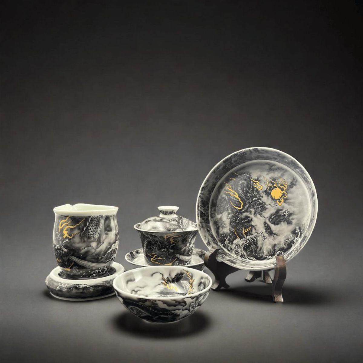 Jingdezhen Antique Ink-Clay Dragon Gongfu Tea Set – Lóng Téng Zhì Yǔ | 5-Piece