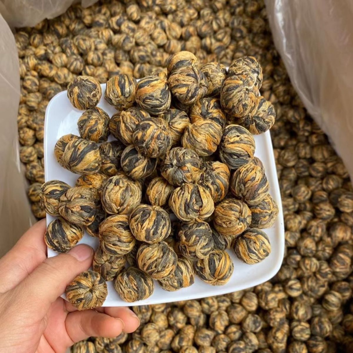 Yunnan Silk Ball Black Tea Premium 2025 - Dianhong Pearl Hand-Rolled Artisan