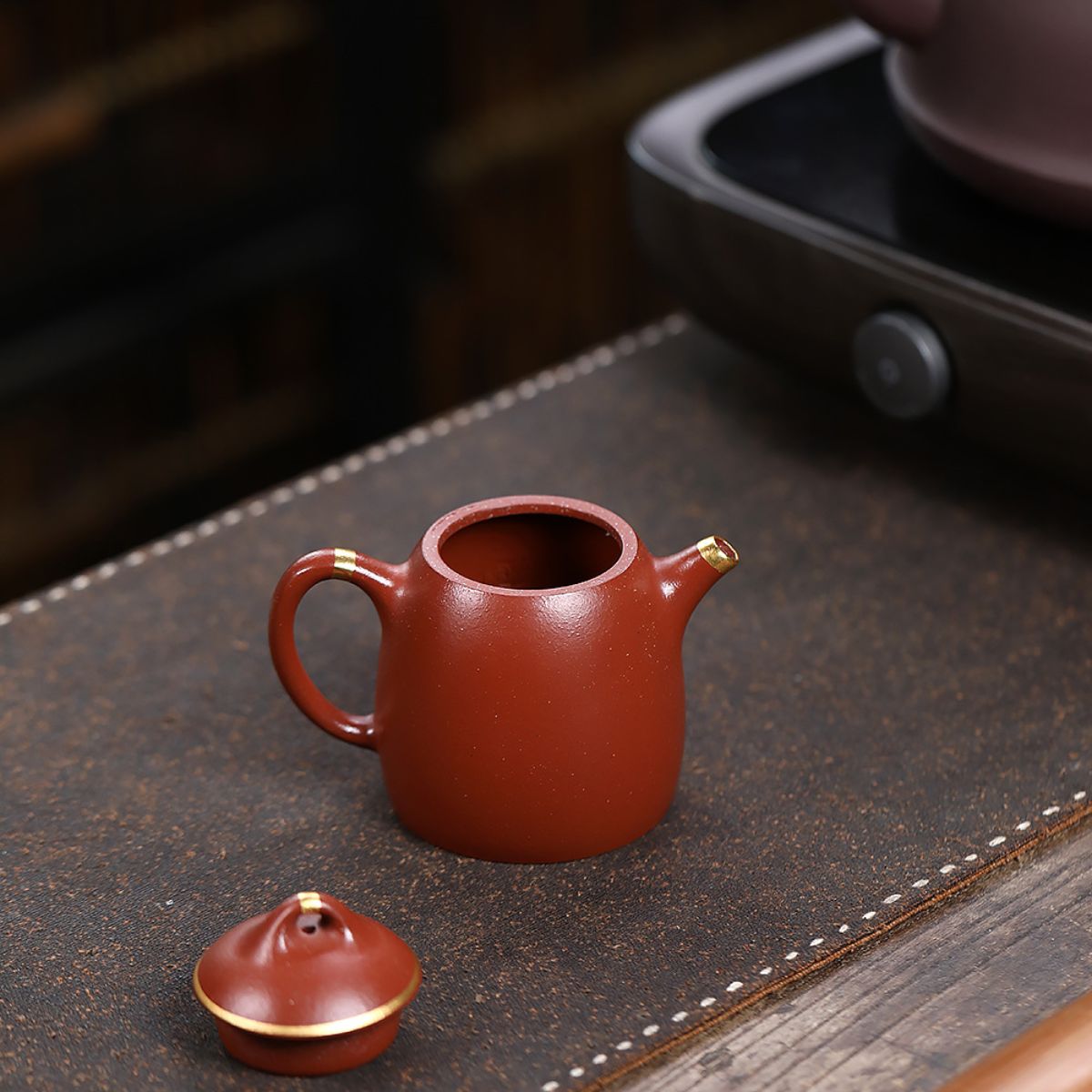 Gold-Accented Qin Quan Zisha Teapot – Da Hong Pao Clay, 170 ml