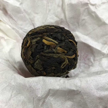 Yunnan Wild Black Tea Dragon Pearl - 8g per Pearl