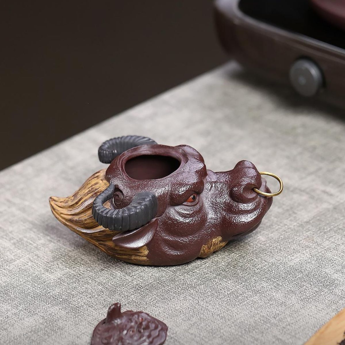 Handmade Yixing Purple Clay Teapot 160ml - Original Zi Ni Fortune Ox Hand Grip Zisha Gongfu Tea Pot