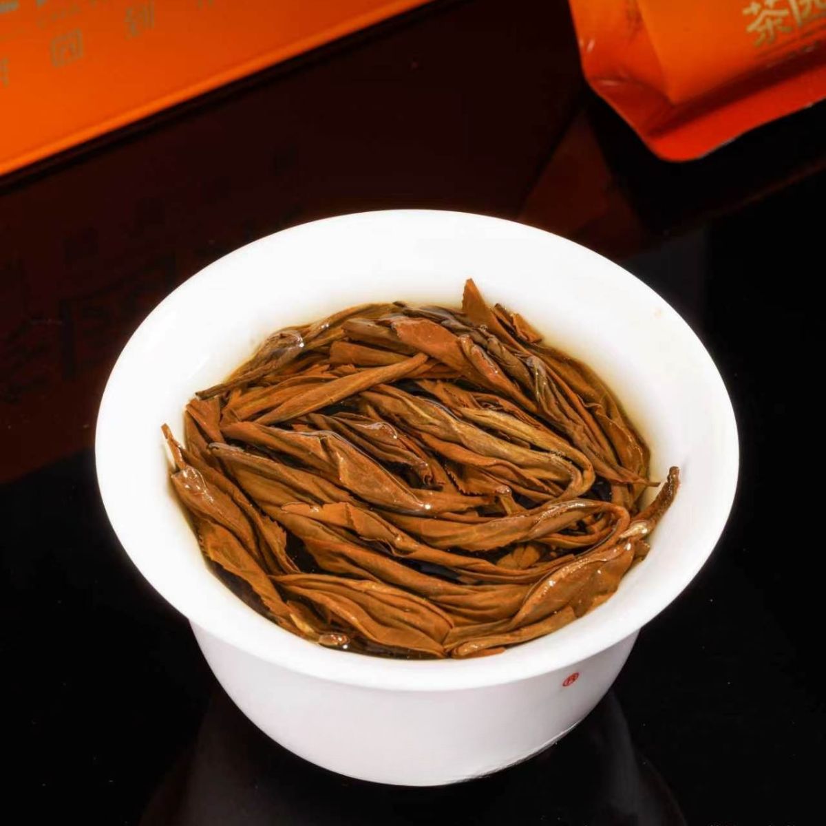 Ancient Tree Golden Bud Black Tea | Oriental Elegance Gift Set | 2 Sachets