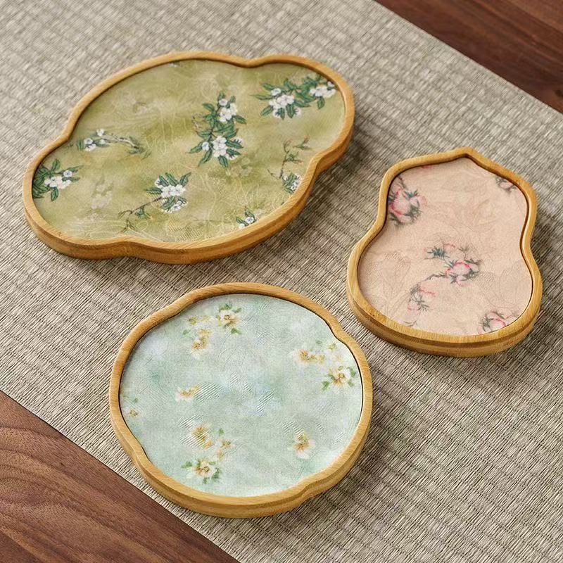 Bamboo Dry Brewing Tea Tray with Embroidered Cloth – 3 Shapes (Gourd / Begonia / Cloud)