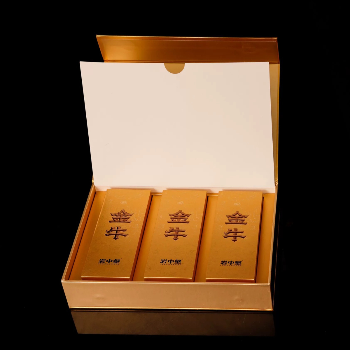Yanzhonghe · Jin Niu — Zhengyan Rougui Oolong Gift Box, 54g
