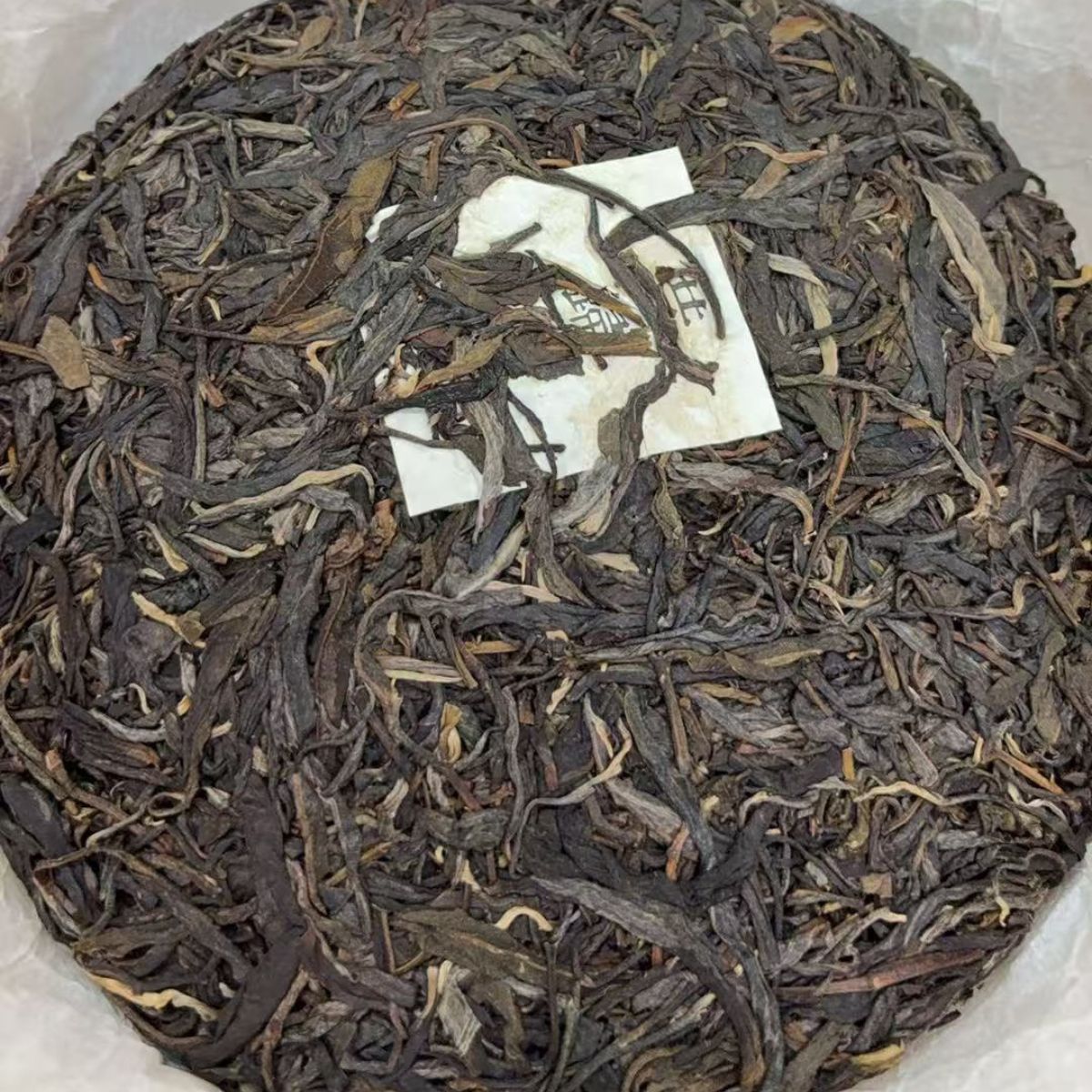 2019 Xigui Raw Pu'er Cake (357g | Delicate & Sweet | Ancient Tree Sheng Pu'er)