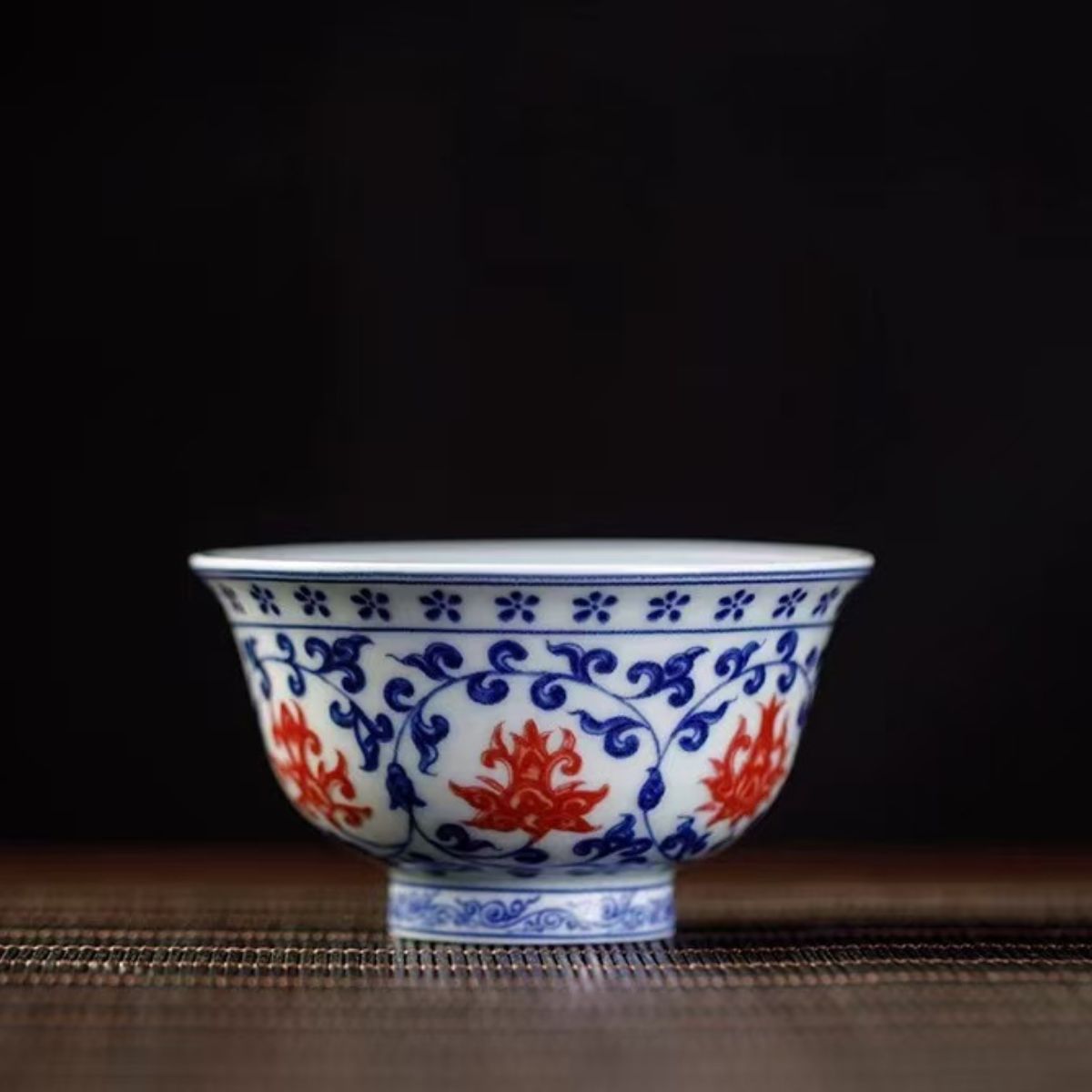 Jingdezhen Underglaze Red Gaiwan Tea Set | 5-Piece Lotus Ceramic Gift Box 150ml