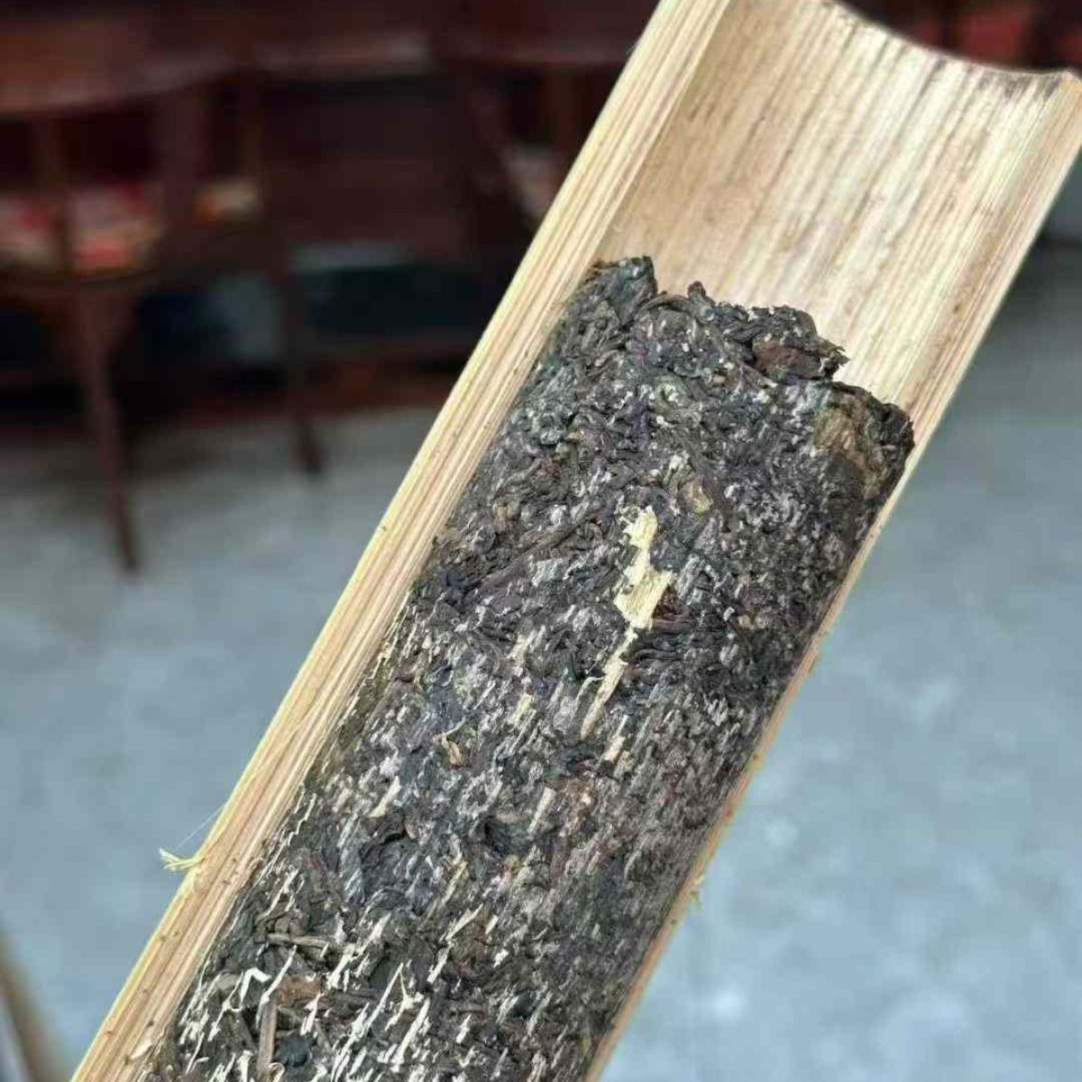 Banzhang Smoky Bamboo Tube Sheng Puerh Tea 2006 - 500g Kunming Dry Storage