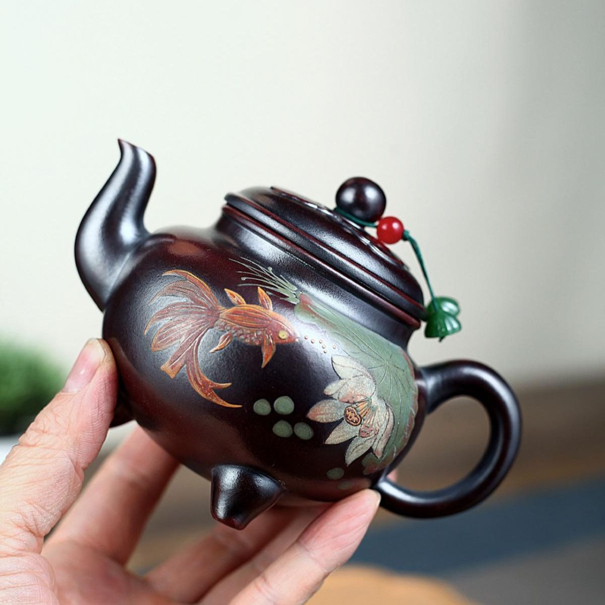 Lian Nian You Yu Yixing Teapot | Authentic Raw Gu Hong Ni Red Clay | Handcrafted 260ml