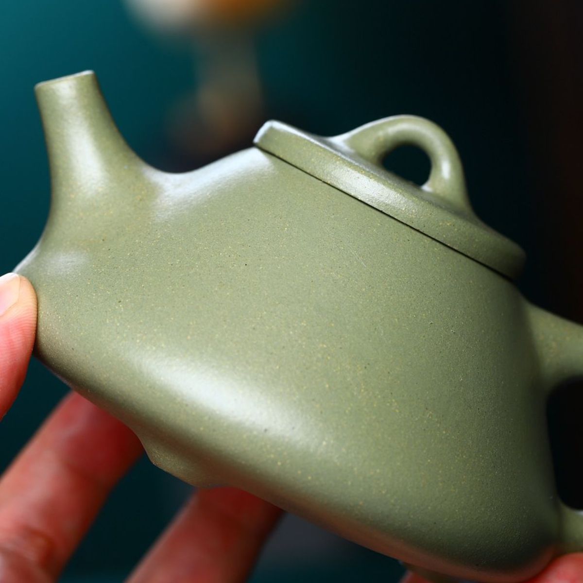 Handmade Yixing Purple Clay Teapot 200ml - Aged Dou Qing Sand Ziye Shipiao by Chen Wenbo