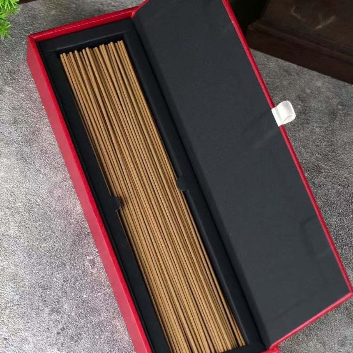 Hainan Agarwood Incense Sticks - 9A Grade 6 Years Aged