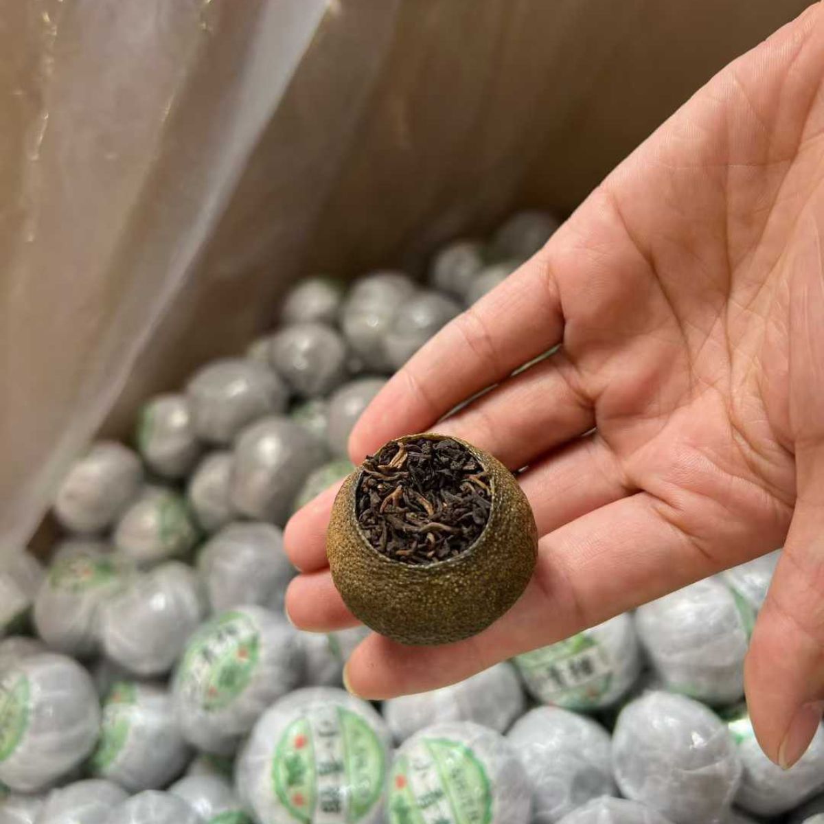 Sun-Dried Tianma Xiao Qing Gan (Small Green Citrus Puerh)